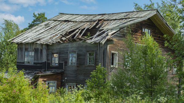 Cottage Demolition in Midland